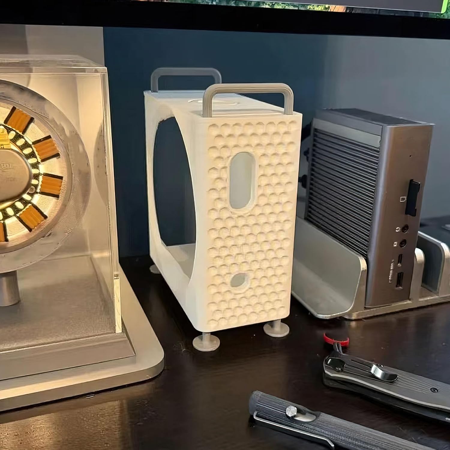 Pionowa podstawka na komputer  – Mac Laptop Accessories recenzja i cena