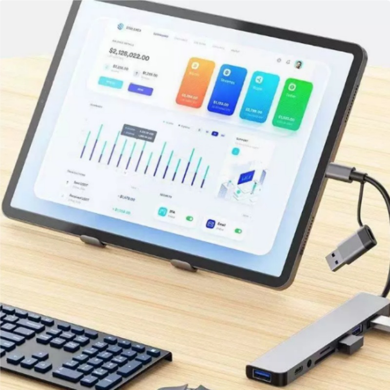 Dwugłowicowy Hub USB-C 8-w-1 z – Laptop Accessories Hub recenzja i cena